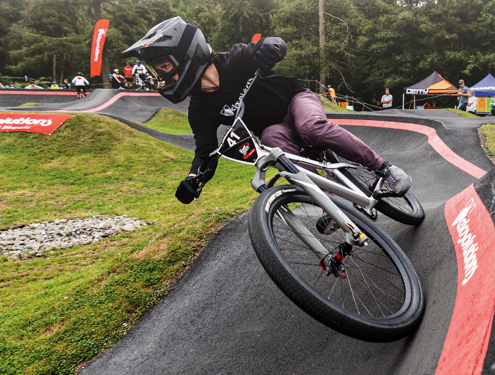Speedbooster Elite – Vee Tires