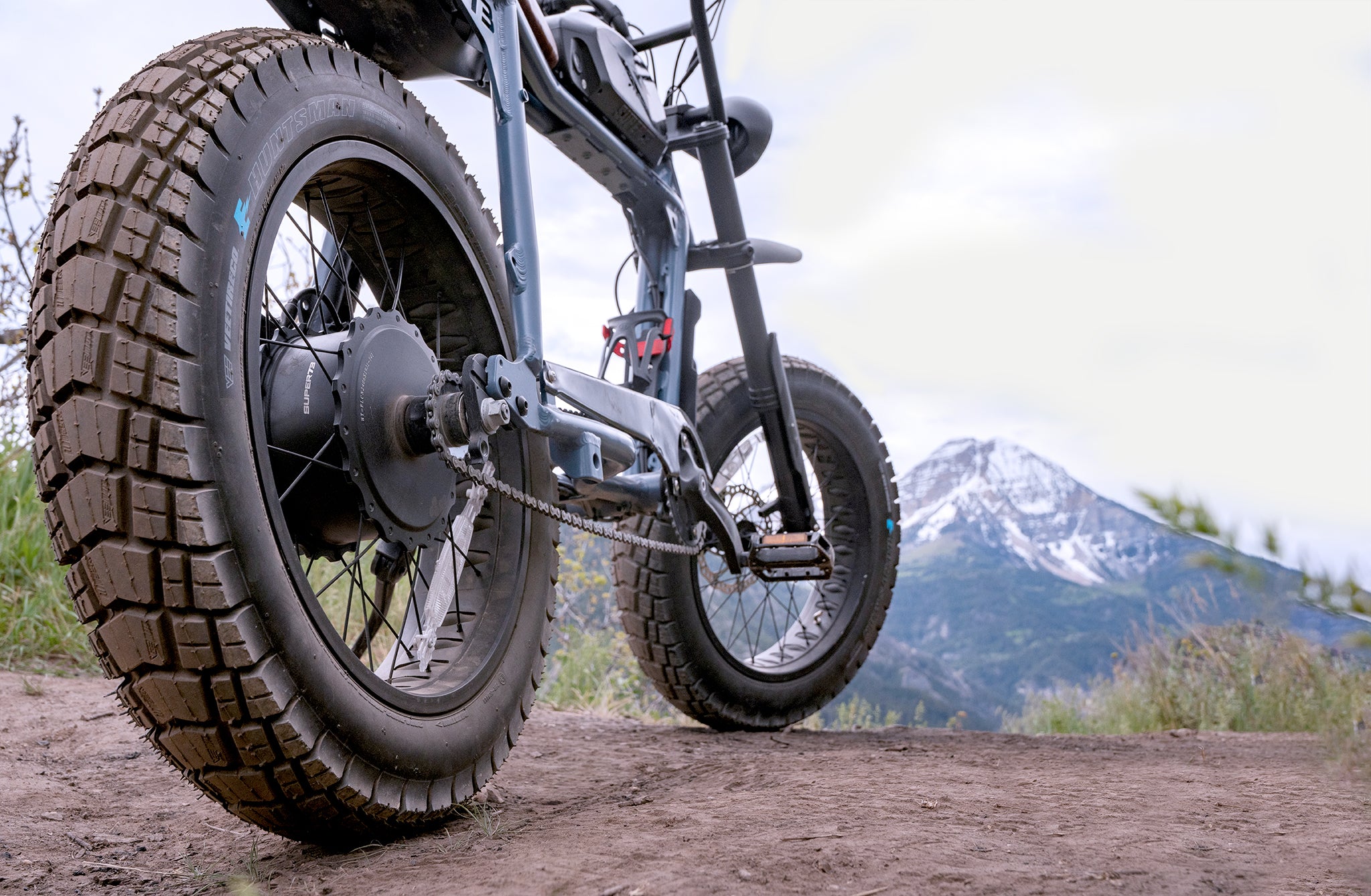 Huntsman – Vee Tires